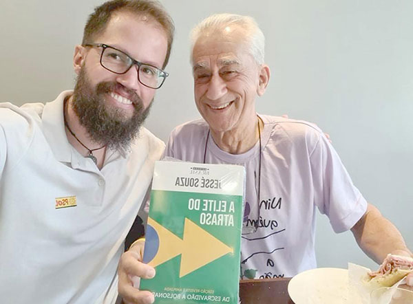 Jornal da Segunda - Pablo Scherrer candidato a prefeito e Zézinho a vice Jornal da Segunda - Pablo Scherrer candidato a prefeito e Zézinho a vice