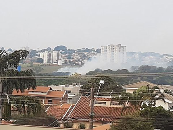 divulgação - Fumaça vista por moradores de outras localidades  chamou a atenção