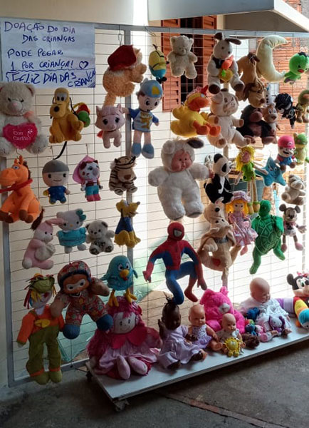 divulgação - Painel com os brinquedos divulgação - Painel com os brinquedos