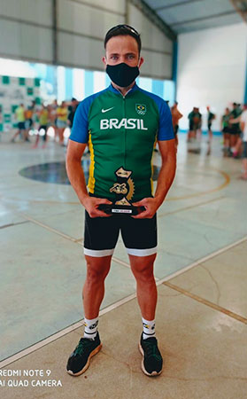 Divulgação - Atleta conquista pódio em circuito de Marília Divulgação - Atleta conquista pódio em circuito de Marília