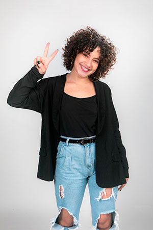 Divulgação - Jovem é cantora profissional há dois anos e avançou para a Rodada de Fogo ao vivo do reality Divulgação - Jovem é cantora profissional há dois anos e avançou para a Rodada de Fogo ao vivo do reality