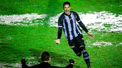 Divulgação - Jhonatan da Silva, jogador do Figueirense Divulgação - Jhonatan da Silva, jogador do Figueirense