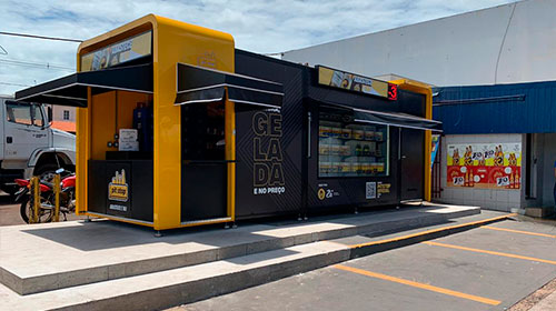 Divulgação - Pit Stop é o primeiro modelo do Brasil Divulgação - Pit Stop é o primeiro modelo do Brasil