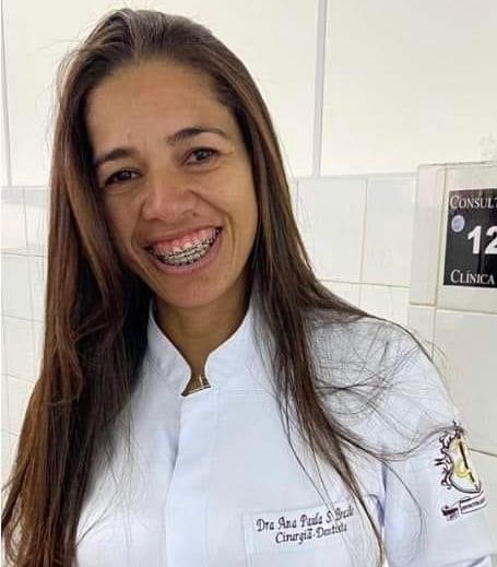 Ana Paula dirigia o veÃculo Corolla, de Paraguaçu Paulista e morreu na hora Ana Paula dirigia o veÃculo Corolla, de Paraguaçu Paulista e morreu na hora