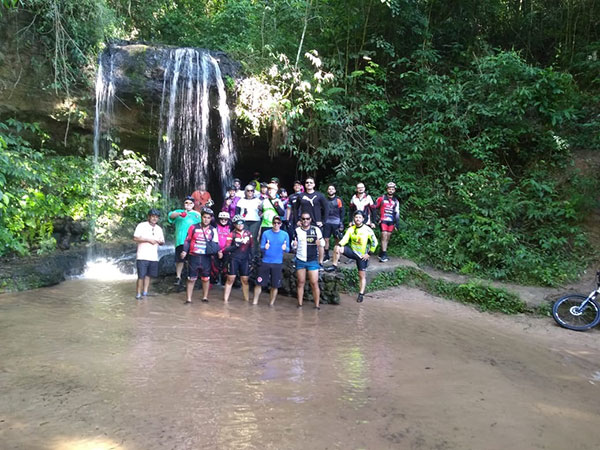 divulgação - Cachoeira Toca da Onça que dá acesso a Fenda