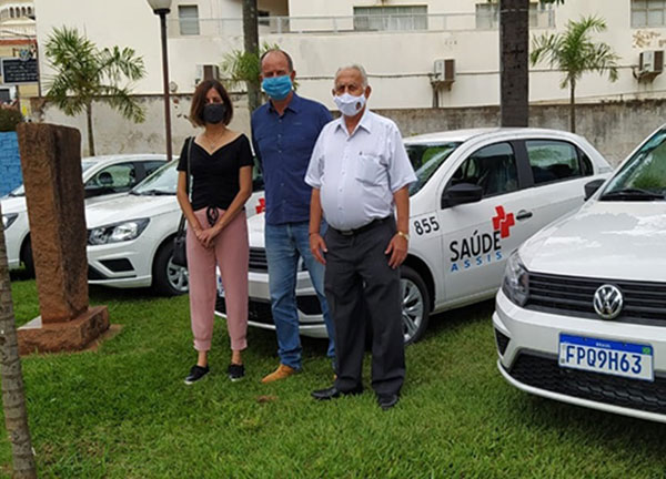 divulgação - Os quatro carros modelo Gol foram apresentados no Paço Municipal
