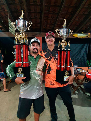 Divulgação - Pai e filho competiram juntos e conquistaram o vice-campeonato Divulgação - Pai e filho competiram juntos e conquistaram o vice-campeonato