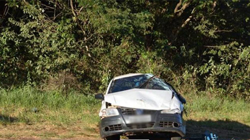 I7 Notícias/ Manoel Moreno - Motorista foi arremessado e sofreu ferimentos graves (Foto: I7 Notícias/ Manoel Moreno)