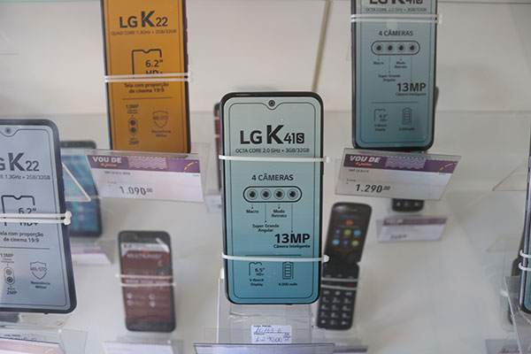 Divulgação - Smartphone LG K41 - R$ 999,00 Divulgação - Smartphone LG K41 - R$ 999,00