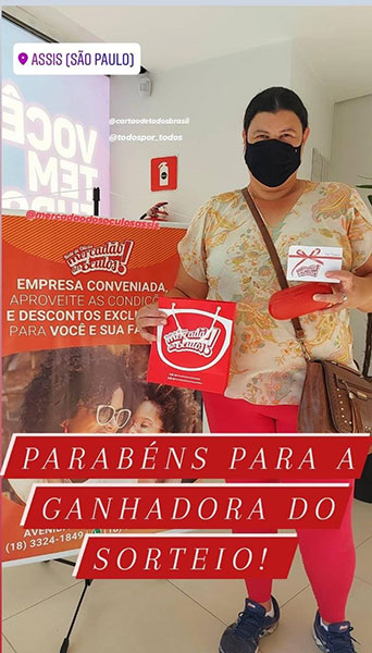 divulgação - Adriana Morangoni ganhou um óculos do Mercadão do Óculos