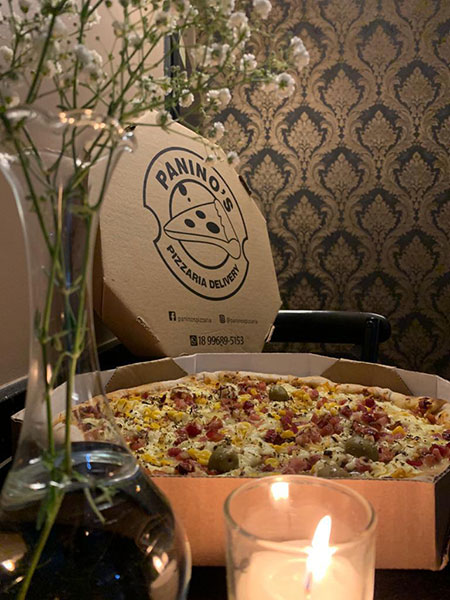 divulgação - Na Love Week os clientes ganharão uma pizza grande com borda recheada da Panino's Pizzaria Delivery
