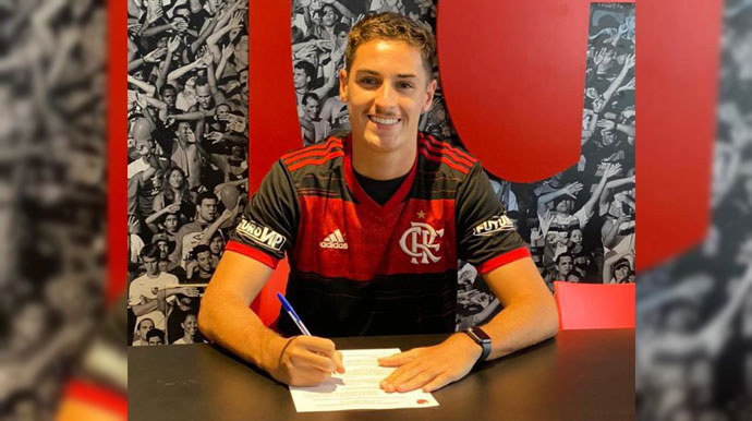 Divulgação - Lucas foi apresentado na equipe carioca nesta sexta-feira / Imagem: Clube de Regatas Flamengo Divulgação - Lucas foi apresentado na equipe carioca nesta sexta-feira / Imagem: Clube de Regatas Flamengo