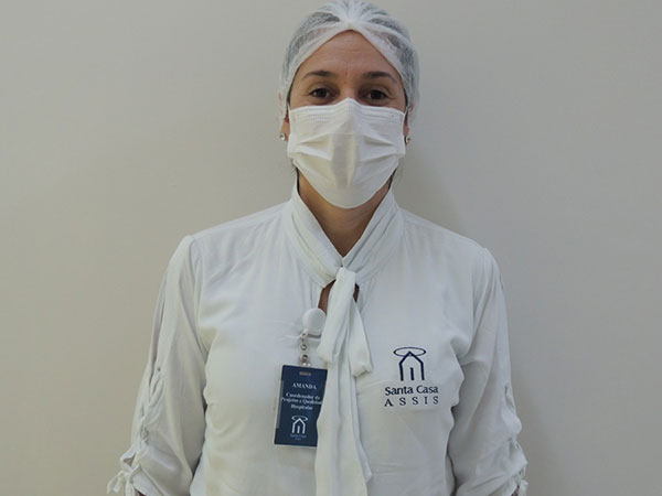 Divulgação - Amanda Mailio Santana , de 39 anos, enfermeira da Santa Casa de Assis