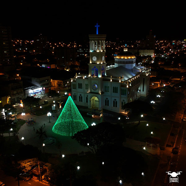 Catedral de Assis / Foto: Mundozinhos