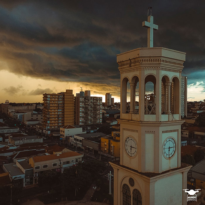 Mundozinhos - Nuvens cobrindo o céu de Assis / Foto: Mundozinhos