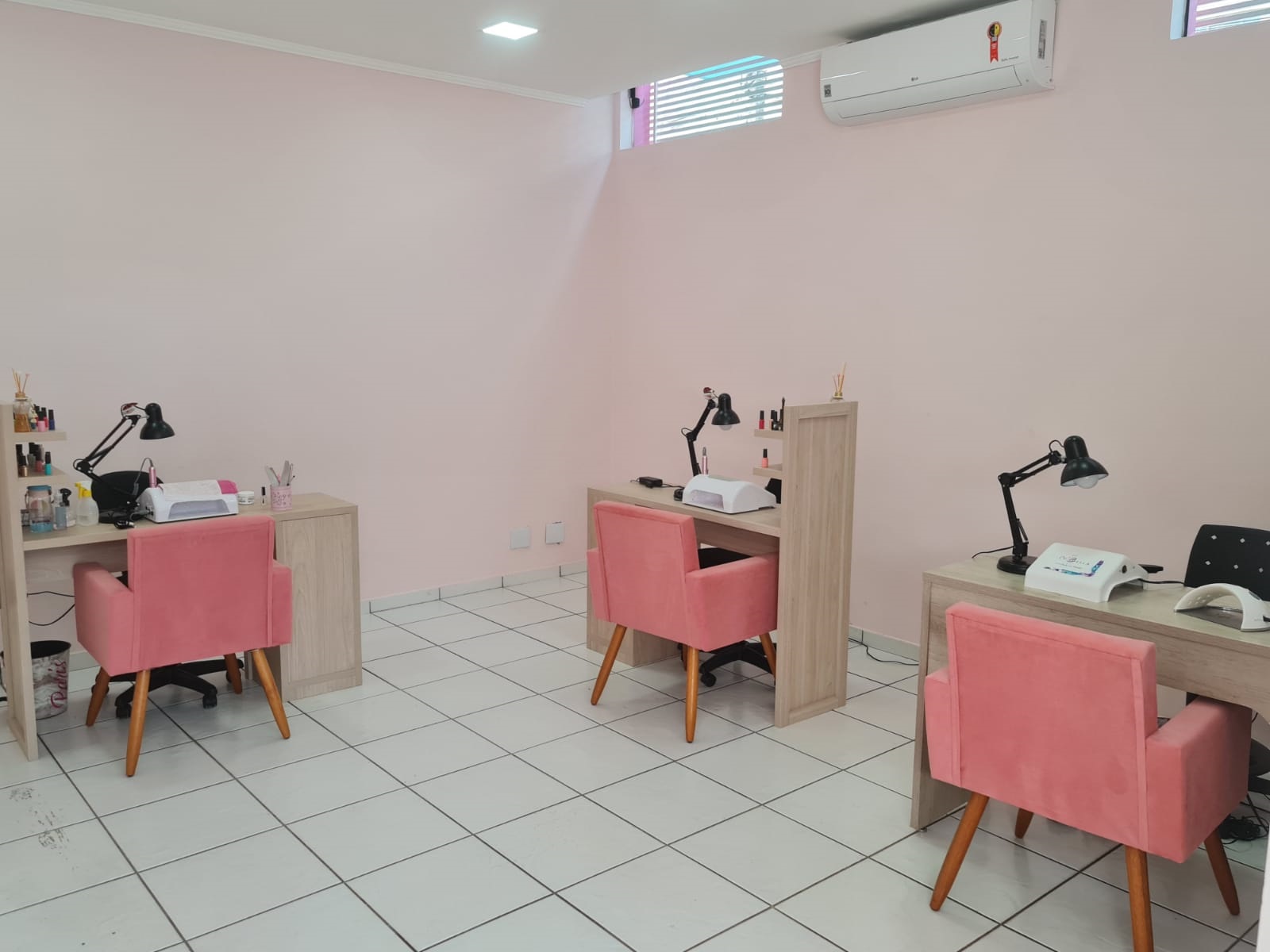 Divulgação - Local oferece serviços de manicure e pedicure sem horário marcado - Foto: Divulgação Divulgação - Local oferece serviços de manicure e pedicure sem horário marcado - Foto: Divulgação