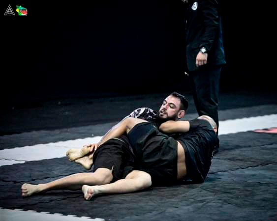 Divulgação - Guto Ferreira em luta que garantiu medalha de bronze - Foto: Divulgação