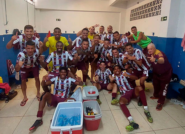 Divulgação - VOCEM comemora vitória no Derby - Foto: Divulgação Divulgação - VOCEM comemora vitória no Derby - Foto: Divulgação