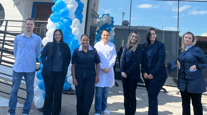 Divulgação - Equipe da clínica: Dr Gustavo, Izabela, Eloísa, Rosilene, Bruna, Laís e Dra Jéssica Divulgação - Equipe da clínica: Dr Gustavo, Izabela, Eloísa, Rosilene, Bruna, Laís e Dra Jéssica