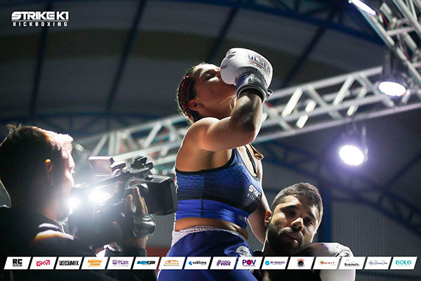 Divulgação - Giovana saiu com vitória do evento - Foto: Divulgação/Strike K1 - Kickboxing Divulgação - Giovana saiu com vitória do evento - Foto: Divulgação/Strike K1 - Kickboxing