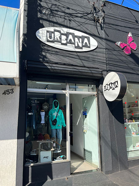 A Urbana fica localizada na rua Floriano Peixoto, 447, no Centro de Assis