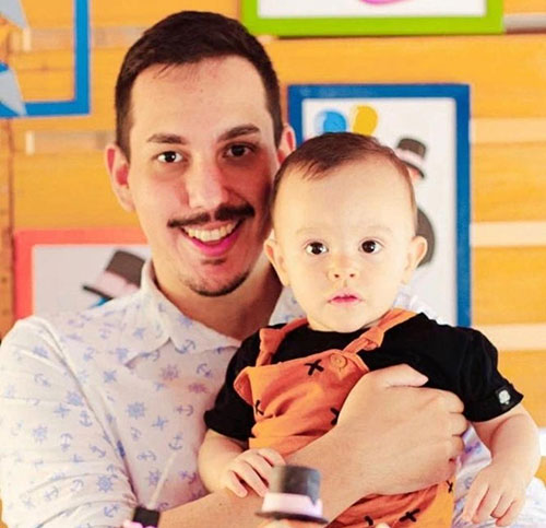 Divulgação - Iatan com o sobrinho Bento - Foto: Divulgação Divulgação - Iatan com o sobrinho Bento - Foto: Divulgação