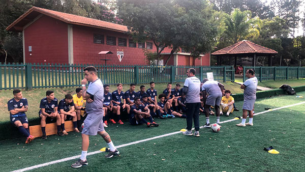 Divulgação - Treinamento realizado no CT da Barra Funda - Foto: Divulgação/Assisense