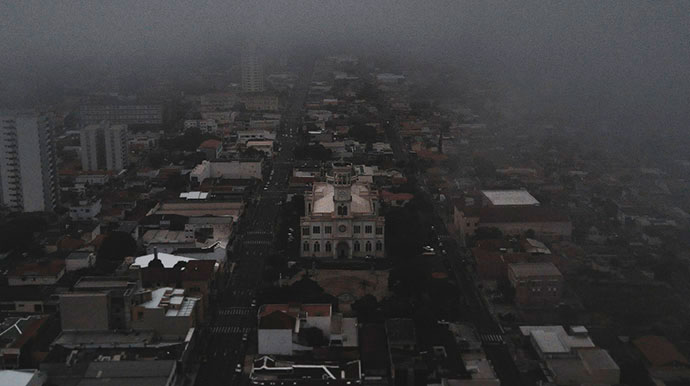 Divulgação - Frente fria chega em Assis - Foto: Mundozinhos