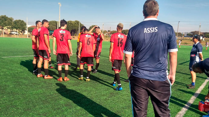 Divulgação - Equipe de Futebol de Assis em aquecimento - Foto: Divulgação Divulgação - Equipe de Futebol de Assis em aquecimento - Foto: Divulgação