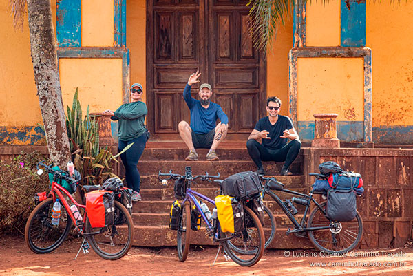 Divulgação - Suzzi Queiroz, Luciano Queiroz e Lucas Caracik - Foto: Divulgação/Luciano Queiroz