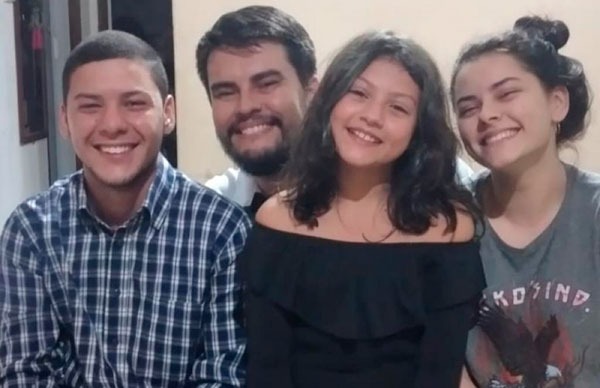 Divulgação - Rafael e família
