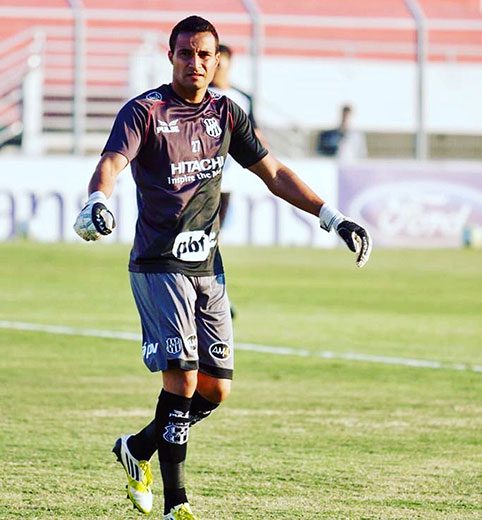 Divulgação - Camilo de Sousa Vieira de 36 anos, morador de Assis e atleta profissional de futebol - Foto: Divulgação