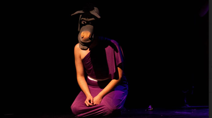 Divulgação - Personagens divertiram o público em noite especial de apresentação - Foto: Divulgação Divulgação - Personagens divertiram o público em noite especial de apresentação - Foto: Divulgação