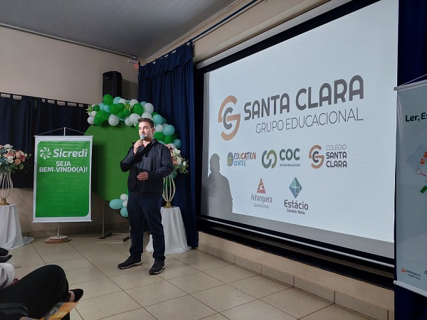Anhanguera Cândido Mota participa de evento cooperativista