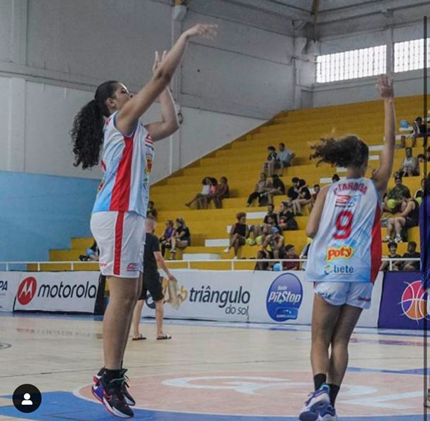 divulgação - Maria Luísa Ferreira, 15 anos, e 2,2 metros de altura - Foto: Reprodução/Instagram divulgação - Maria Luísa Ferreira, 15 anos, e 2,2 metros de altura - Foto: Reprodução/Instagram