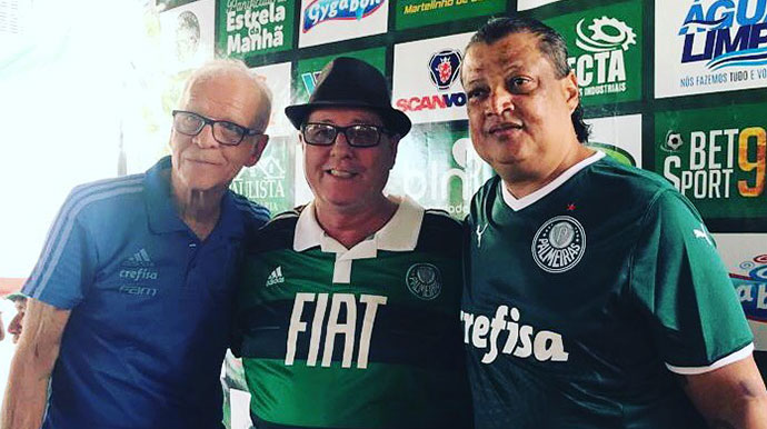 Divulgação - Torcedor com os ex-jogadores Ademir da Guia e Tonhão / Foto: redes sociais Divulgação - Torcedor com os ex-jogadores Ademir da Guia e Tonhão / Foto: redes sociais