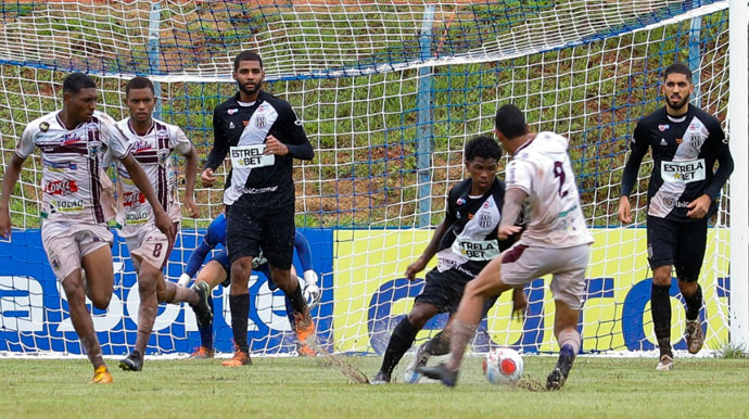 Ivan Mello - VOCEM perdeu para à Ponte Preta no primeiro jogo, em Assis - Foto: Ivan Mello