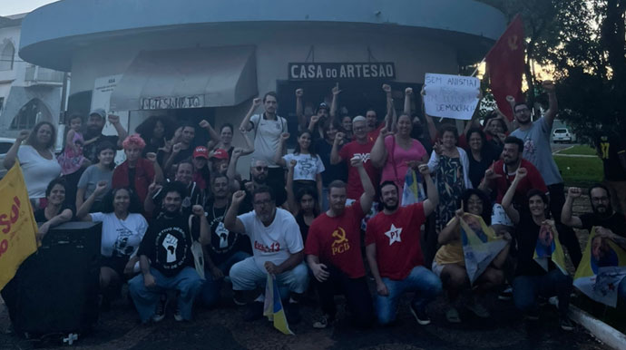 Divulgação - Manifestação realizada em Assis contra as tentativas golpistas de derrubar o regime democrático no Brasil - Foto: divulgação Divulgação - Manifestação realizada em Assis contra as tentativas golpistas de derrubar o regime democrático no Brasil - Foto: divulgação