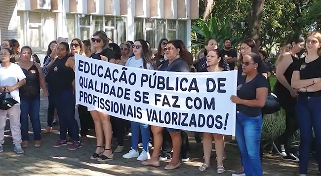 Divulgação - Alguns representantes participaram de uma reunião com o chefe de gabinete - Foto: Divulgação/TV Paraguaçu Divulgação - Alguns representantes participaram de uma reunião com o chefe de gabinete - Foto: Divulgação/TV Paraguaçu