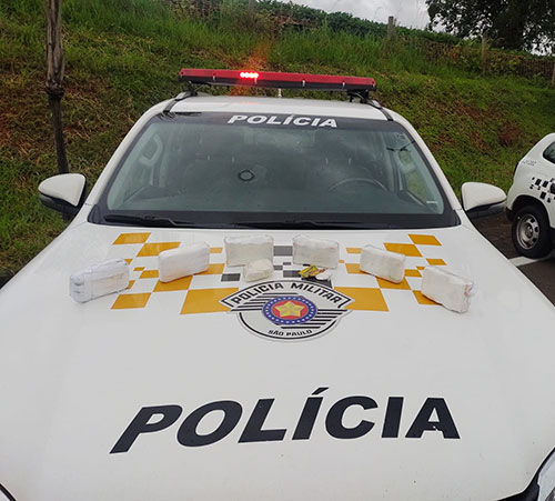 Divulgação - Foram presas uma mulher de 25 e outra de 30 anos - Foto: Divulgação PMR