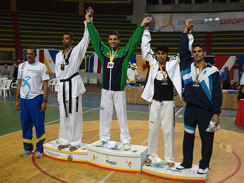 Divulgação - Pódio Campeonato Brasileiro 2011 em Aracajú - Foto: Divulgação