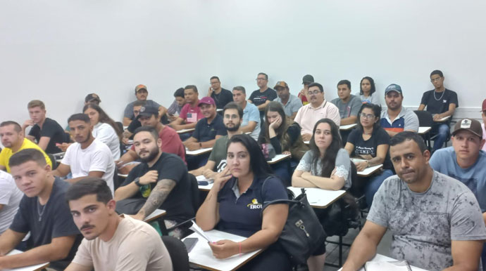 Divulgação - Turmas das graduações semipresenciais da Unopar/Anhanguera de Assis
