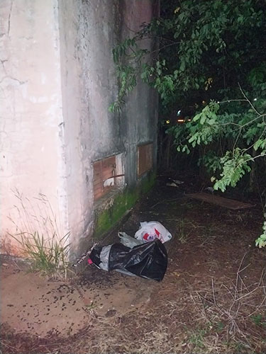 Divulgação - Janela de ventilação da cabine de alta tensão arrombada - Foto: Divulgação Divulgação - Janela de ventilação da cabine de alta tensão arrombada - Foto: Divulgação