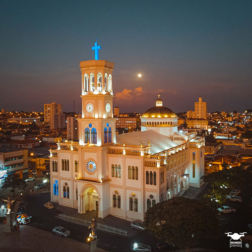 Divulgação - Catedral Assis - Foto: @mundozinhos Divulgação - Catedral Assis - Foto: @mundozinhos
