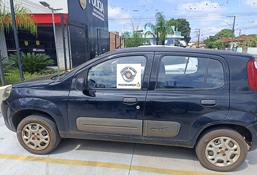 Divulgação - O veículo da vítima também foi recuperado - Foto: Divulgação PM Divulgação - O veículo da vítima também foi recuperado - Foto: Divulgação PM
