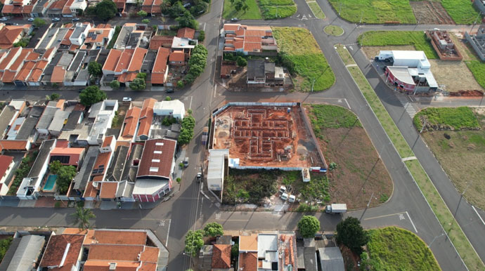 divulgação - Vista aérea do Parque Universitário e das obras da ESF - Foto: Divulgação/Assessoria PMA