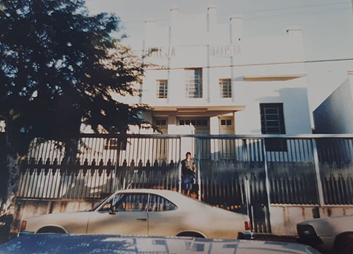 Divulgação - Fachada da igreja anos 80-90 - Foto: Divulgação Divulgação - Fachada da igreja anos 80-90 - Foto: Divulgação
