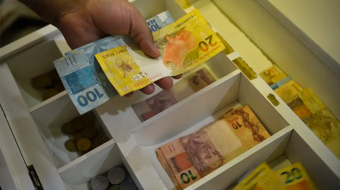 Marcello Casal Jr/Agência Brasil - Salário mínimo de R$ 1.412 entra em vigor nesta segunda-feira - Foto: Marcello Casal Jr/Agência Brasil