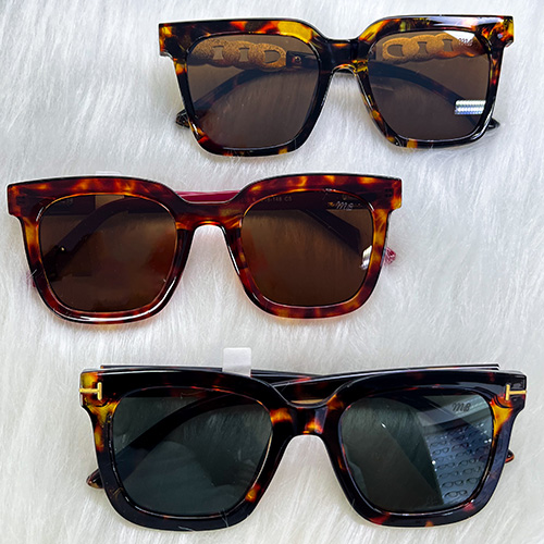 Divulgação - Nas Óticas Silvia você encontra belissímos óculos de sol com preços especiais - Foto: Divulgação