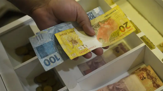 Marcello Casal Jr/Agência Brasil - Salário mínimo de R$ 1.412 começa a ser pago nesta quinta-feira, 1º de fevereiro - FOTO: Marcello Casal Jr/Agência Brasil